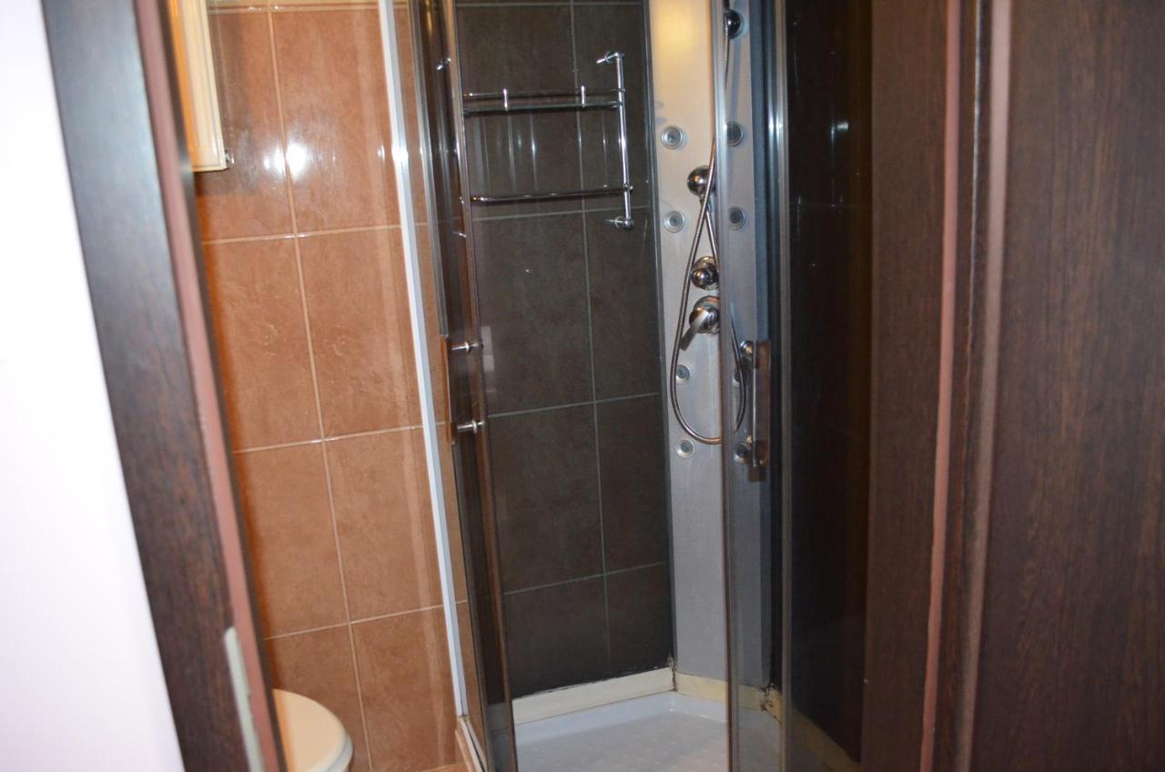 Holdfenyszallas Bed & Breakfast Szeged Luaran gambar