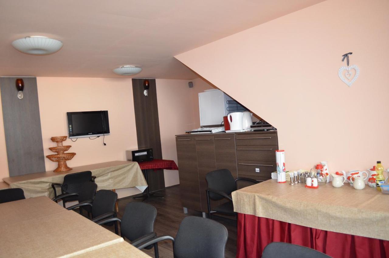 Holdfenyszallas Bed & Breakfast Szeged Luaran gambar