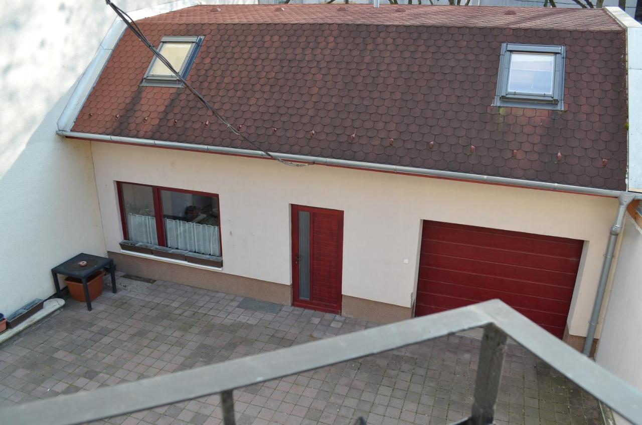 Holdfenyszallas Bed & Breakfast Szeged Luaran gambar