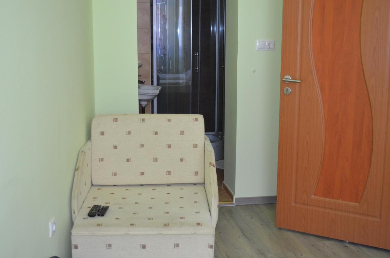 Holdfenyszallas Bed & Breakfast Szeged Luaran gambar